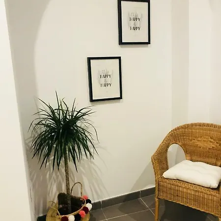 Casa De Cinco Torres Кадис